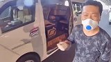 叫了一辆十分钟就到了，销量高，性价比还杠杠的