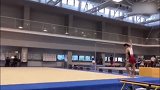 实力反串！日本体操名将白井健三表演完整女子自由体操成套