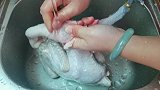 鸡肉这样做太好吃了，我家10顿有9顿这样做，一次做一只不够吃