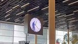 阿姆斯特丹机场的人工时钟，每一分钟都是画上去的