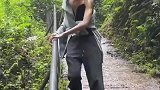 怕走崎岖路，莫想走高峰！