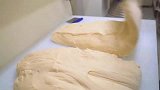 吐司面包制作过程。