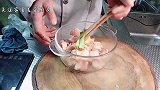 饭店的3菇小酥肉为什么香鲜入味?技巧全在视频里,看大厨的操作