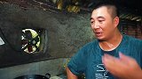 桃子姐买回6块豆腐，做一大盘麻婆豆腐