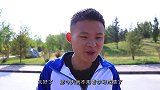 打饭要做游戏装备，学霸做出魔刀千刃，成功领走巨型吸管