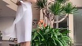 越南美女游泳时