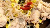 视频最后这个甜品可真不错，隆重推荐！云南 象群 云海肴汽锅鸡