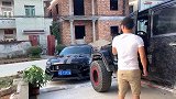 家门口被跑车堵住了，该怎么办