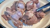 家庭版酱大骨头，软烂又入味，太香了啊