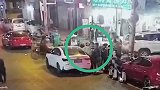 3台酒局后,云南3男子在"快活林"烧烤街打人又砸车