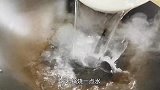 炒香干总是不入味不嫩?大厨教你2招,香辣下饭味道好,一看就会