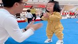 萌宝：爸爸真是不靠谱，回去告诉妈妈！