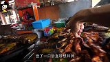 小伙街边卖“奇特包鱼”，中国游客尝了一口，直呼：收徒吗