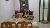 团聚高兴日子，霞姐接到弟弟的电话却高兴不起来，啥情况