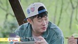 李诞陈赫干活累怕了，预谋开船逃跑，李雪琴苦活累活全包