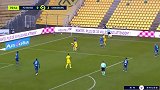 第71分钟南特球员西蒙射门 - 打偏
