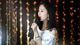 美女一首经典闽南语《雨水我问你》，越听越喜欢，太有味道了