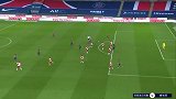 第77分钟巴黎圣日耳曼球员莫伊塞·基恩射门 - 被扑