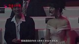 肖战颁奖晚会中偶遇杨紫，正相畅聊中，李现助理来了