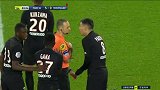 第84分钟巴黎圣日耳曼球员帕雷德斯黄牌