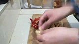 辣条的改良创新版：青红辣椒炒腐竹，辣味俱足，下饭佳品！