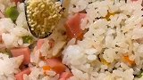 剩米饭不要扔这样做嘎嘎香