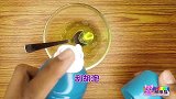 无硼砂无胶水，用发胶和洗洁精制作史莱姆，手感非常柔软，还有蓬