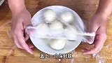 葱香四溢！手抓饼一擀一折出多层，酥脆外皮成就美味家常菜