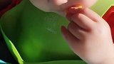 昕昕今天吃嗨了，都晃上了，控制点要不然姐姐吃不着了