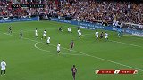 梅西禁区胸部停球 右脚低射击中边网