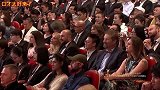 黄渤嘴皮子有多溜颁奖典礼上挨个撩逗，笑坏台下观众！