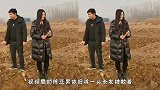 大衣哥儿媳妇下田再次被批是作秀！衣服整洁，脚踩唯一一块平地