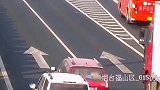 错过出口一错再错，横跨三条车道硬是“别”下高速