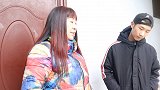 自制剧：丈夫在外出差，妻子带男子回家，不想丈夫半路返回，解气