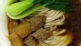 连吃三碗不够！