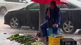 他是谁的父亲，谁的丈夫，又是谁的儿子？泪目瞬间