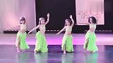四个小女孩肚皮舞表演，一出场舞姿整齐，跳的太好了