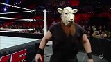 WWE-14年-RAW第1120期：泰森奇袭亚当锁技压制-花絮
