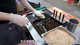 韩国街头12块一个的鸡蛋糖饼！啪叽啪叽的按出来！做法好好玩！