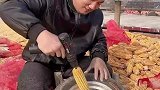 外地女婿就是聪明，他说这样一天打八亩地玉米不是问题