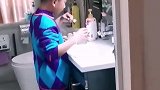 妈妈吐槽儿子洗脸，从没超过10秒！