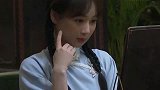 严重怀疑杨紫，是不是睡觉都带着梳子，录制节目从未消失过
