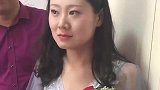伴郎一言不合就开车，羞得伴娘脸都红了！