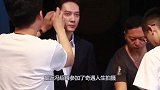 冯绍峰给赵丽颖发视频，不料是儿子接听，一开口全场瞬间沸腾！
