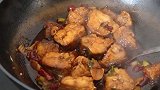 家常红烧鳕鱼的做法，鱼肉不散不腥，孩子放心吃不怕卡鱼刺！