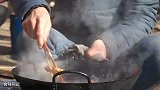 90一斤的“熏马肠”阿远买来两根尝尝鲜，熏马肠肉吃着不膻不腻