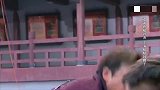 明星玩推手游戏黄渤“风火轮”没谁了，龚俊靠腰力获胜