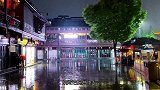 人与人之间，大概只有刚认识的时候最好，热情又虚伪，新鲜又浪漫