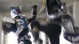 铠甲勇士铠传:修罗铠甲太强了!铠甲勇士不敌,召唤器被人夺走