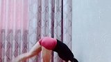 靠墙手倒立，原来我也这么优秀